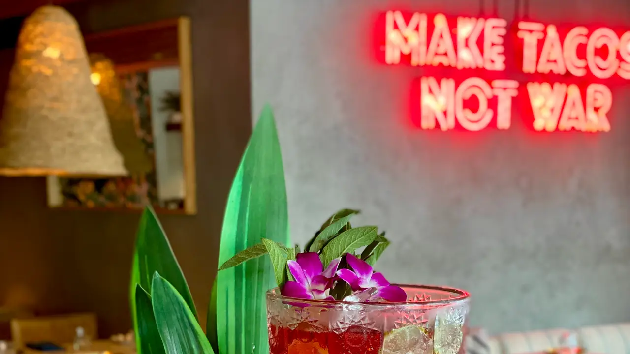 Tu Madre, Santa Monica, CA