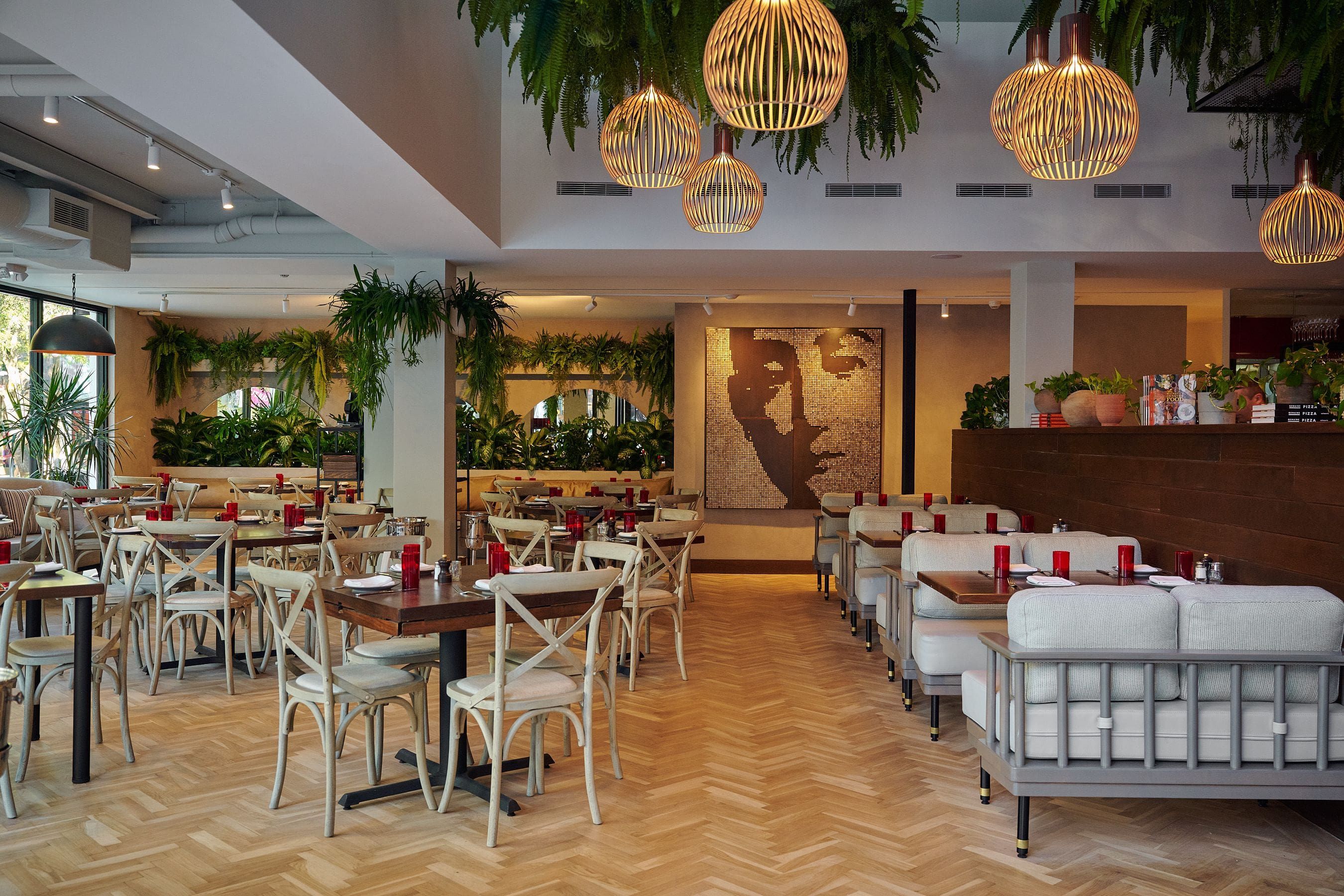 Michael's Genuine Food & Drink - Miami interior