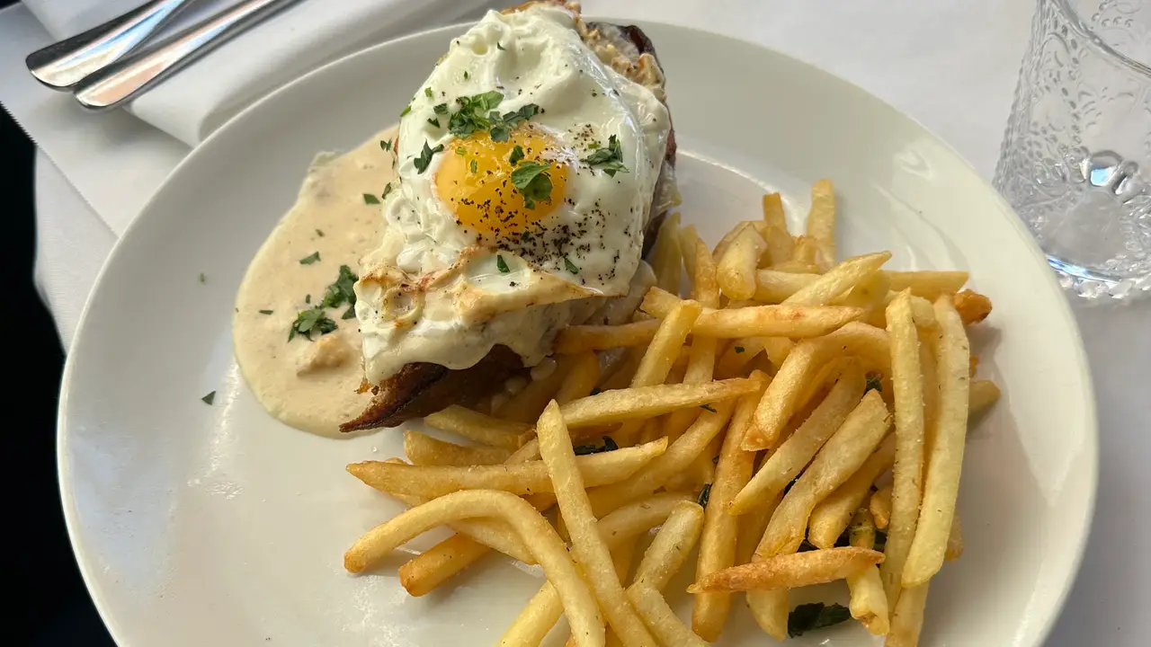 Deux Bistro, Los Angeles, CA