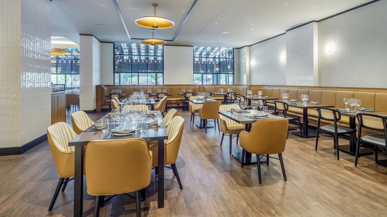 Cima Restaurant's main dining room - CIMA, Rosemont, IL