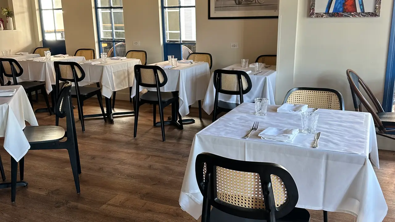 Deux Bistro, Los Angeles, CA