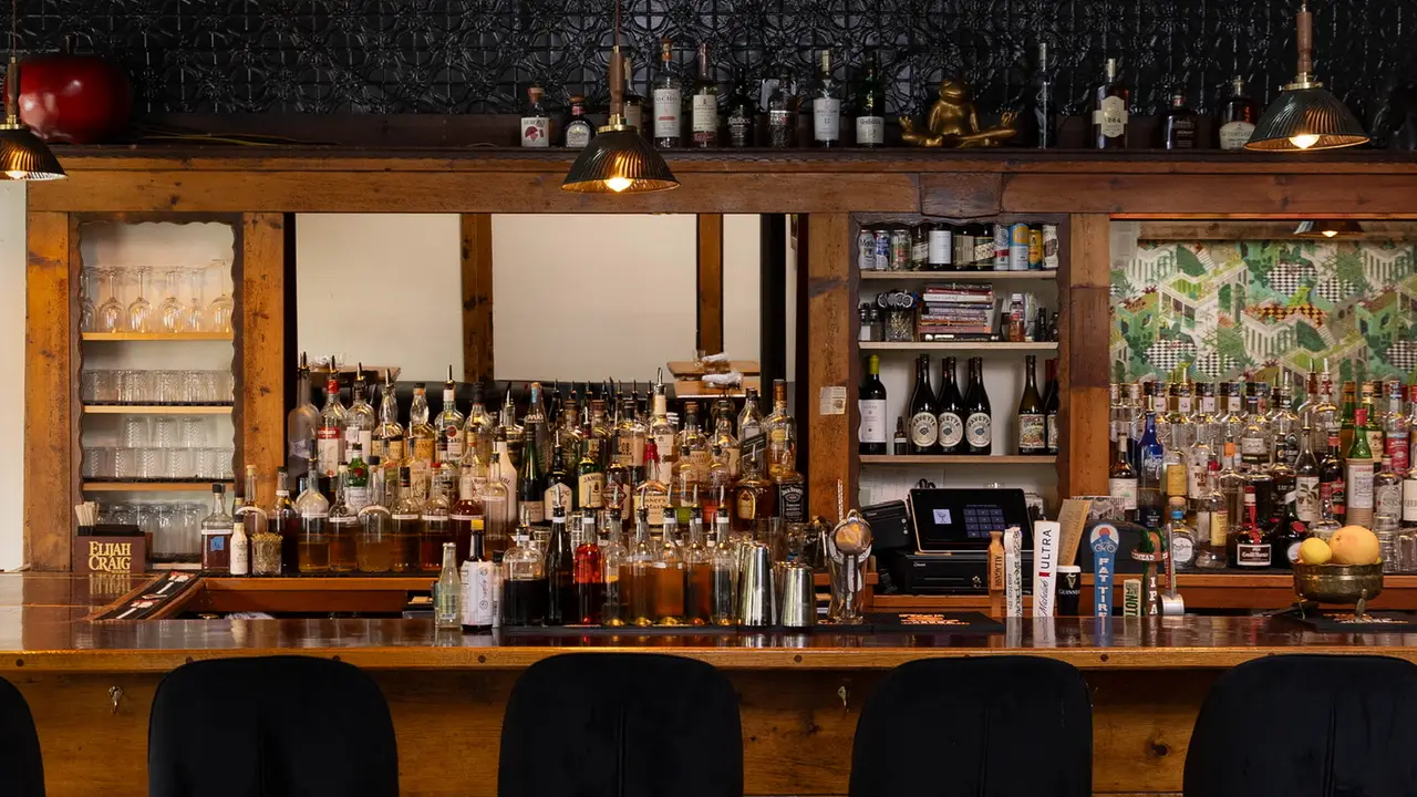 The Babe back bar - The Babe, Salem, MA