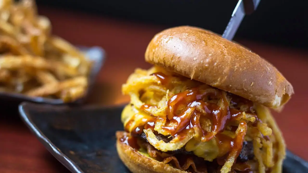 Coaches Burger Bar Austintown, Austintown, OH