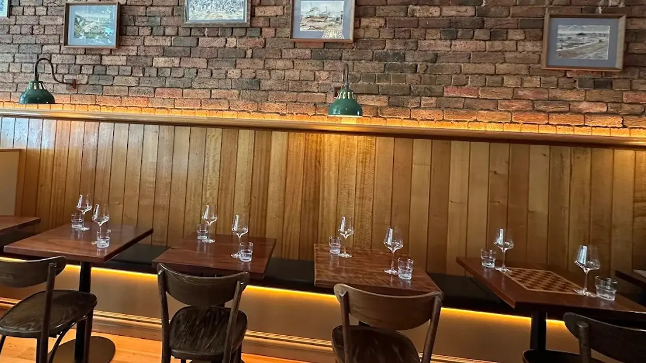 Bear's Wine Bar, North Melbourne, AU-VIC
