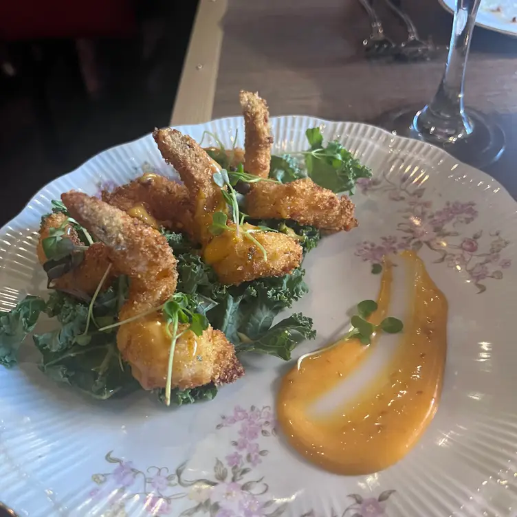 Bukatini at POSH, Scranton, PA