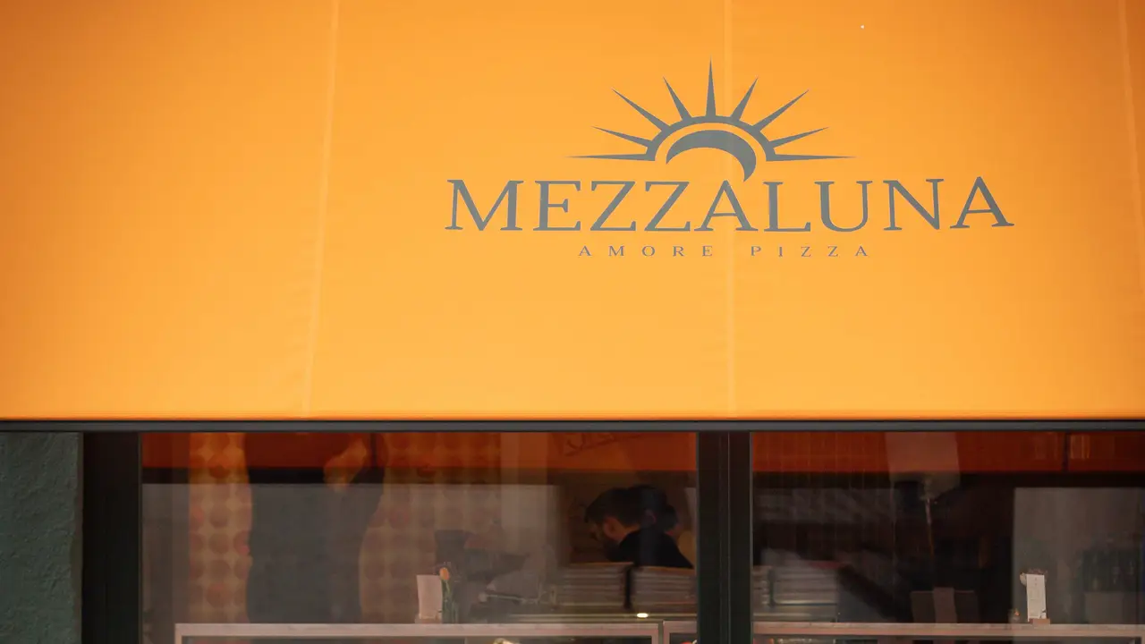 Mezzaluna Pizza Sandwiches, Hamburg, HH