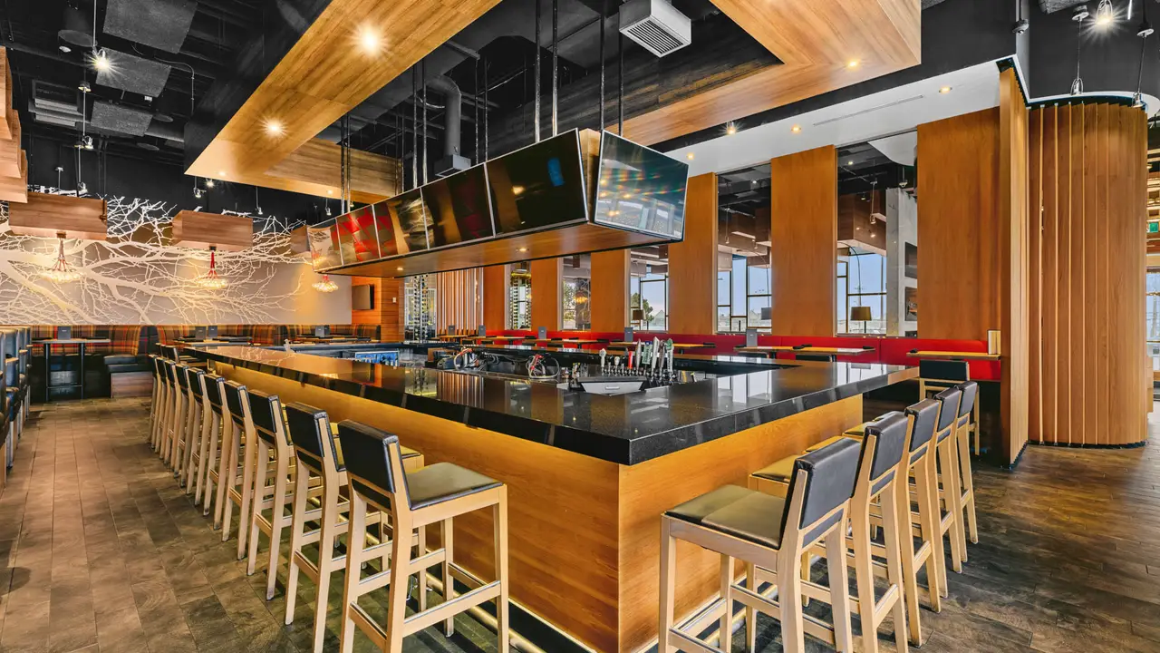 Moxies - Bayers Lake, Halifax, NS
