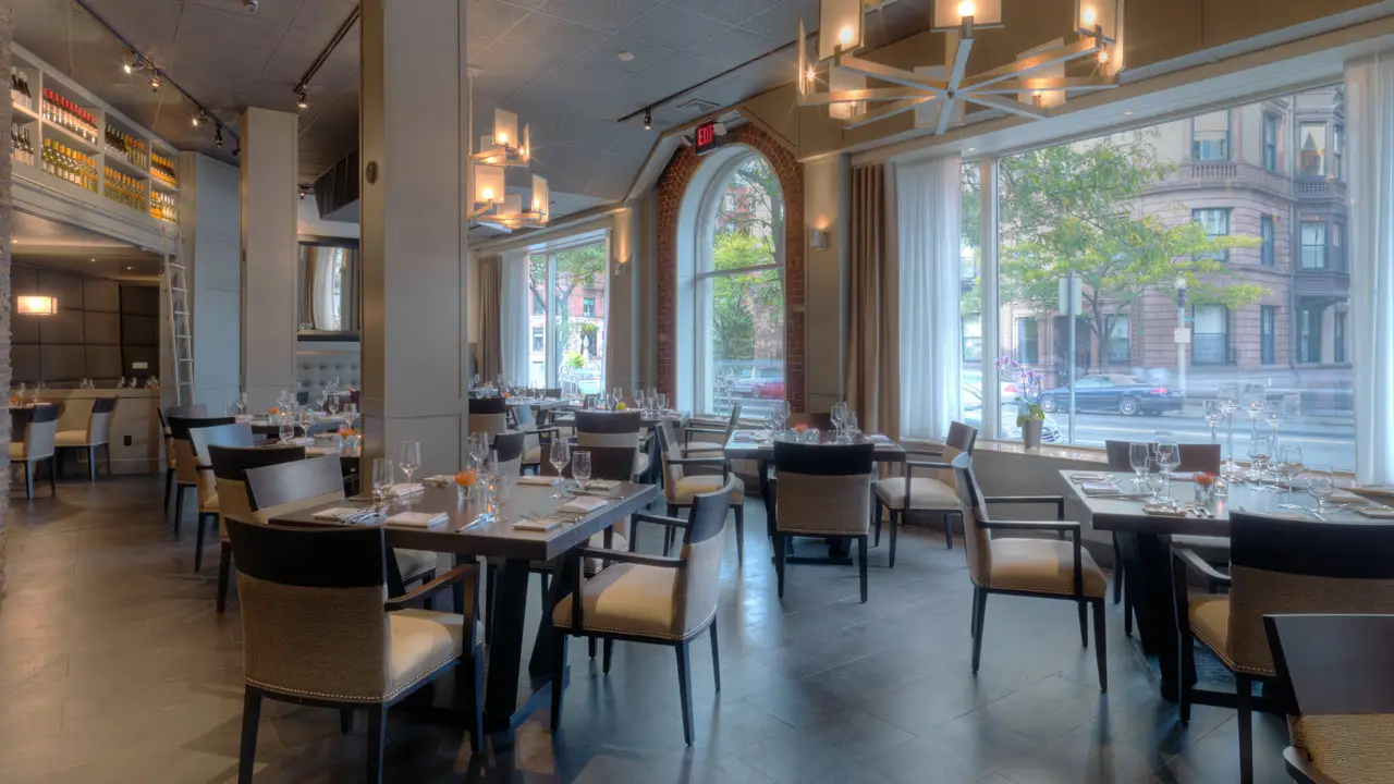 Dining Room - Deuxave, Boston, MA