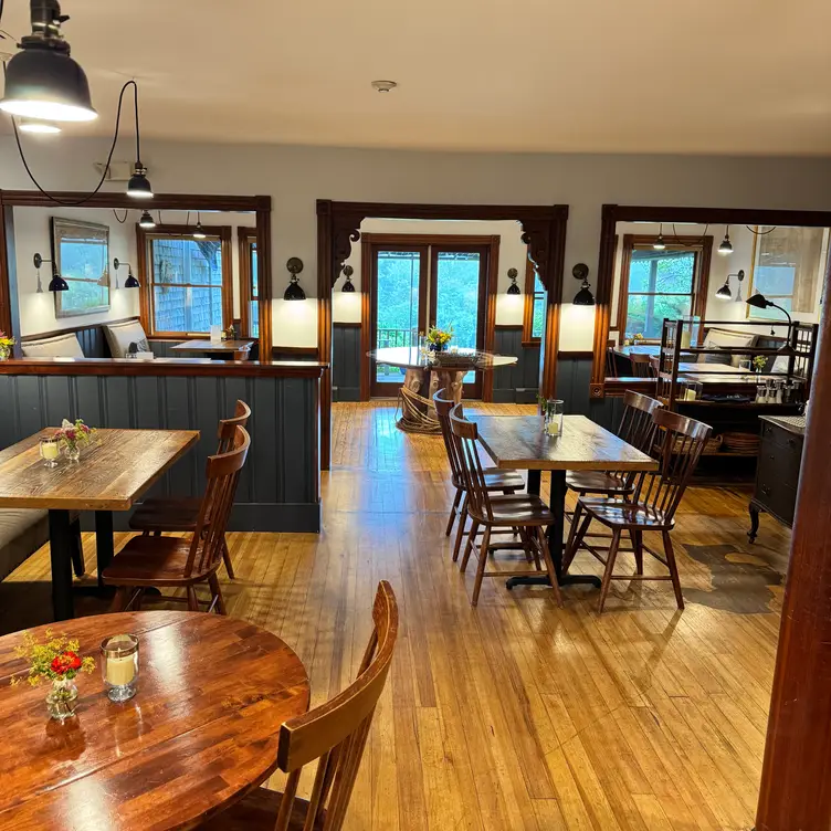 The Bradley Inn, New Harbor, ME