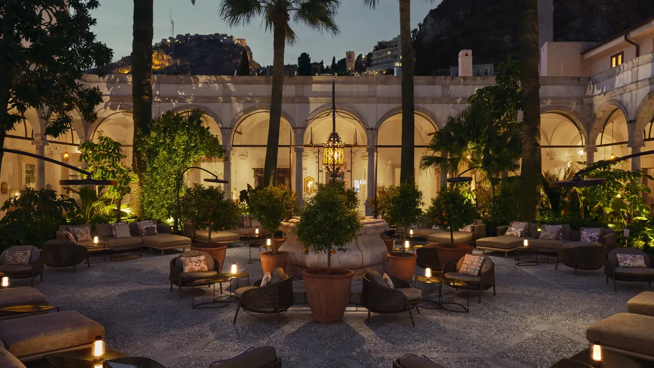 Bar & Chiostro, Taormina, Provincia di Messina