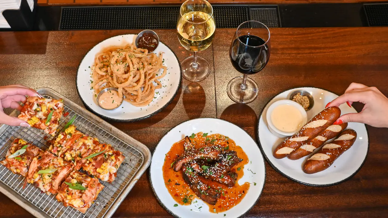 Weber Grill - Indianapolis, Indianapolis, IN