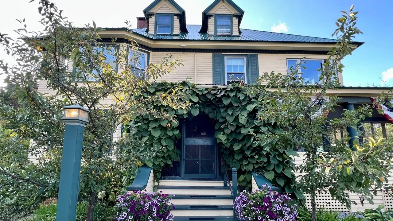 The Oxford House Inn, Fryeburg, ME