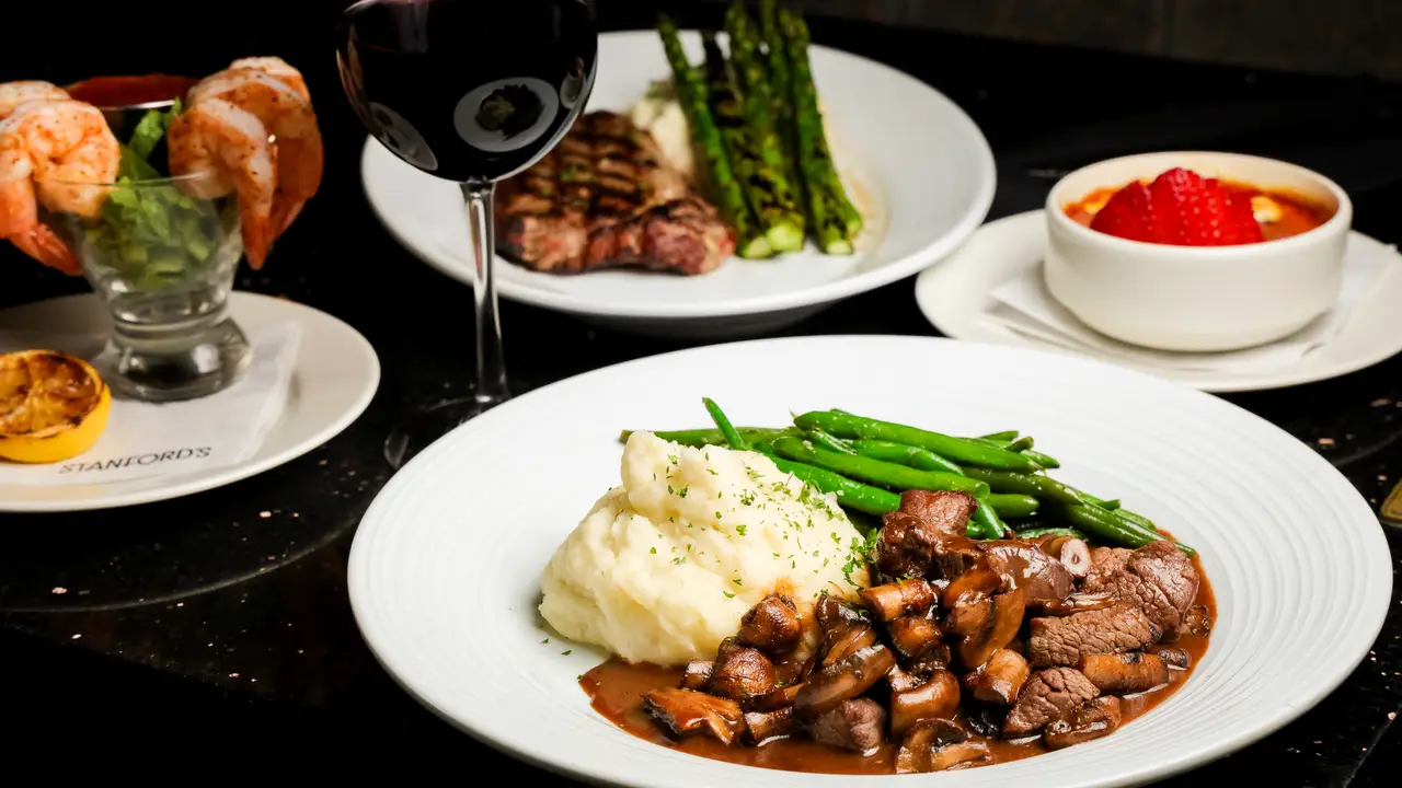 Stanford's - Tanasbourne, Hillsboro, OR