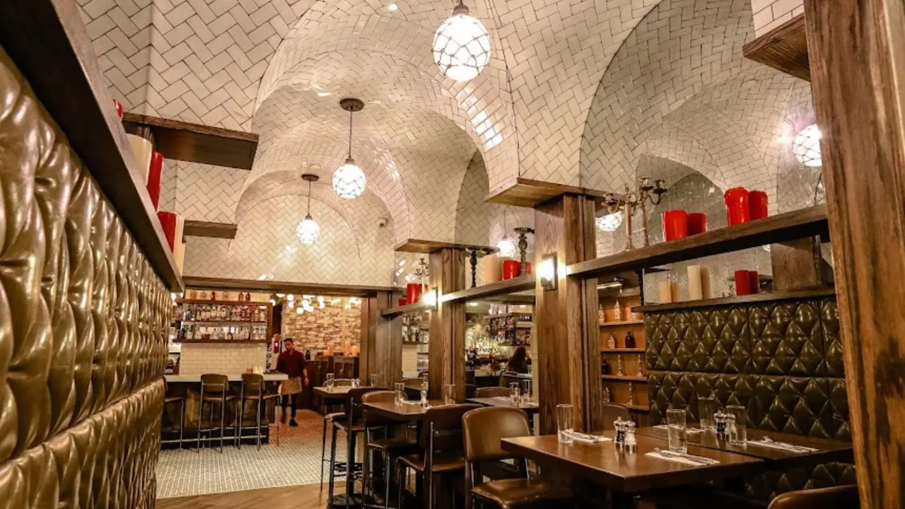 Indoor Dining Area - Atlantis Prime, New York, NY