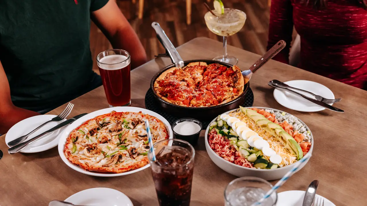Uno Pizzeria & Grill – Farmington Hills, Farmington Hills, MI