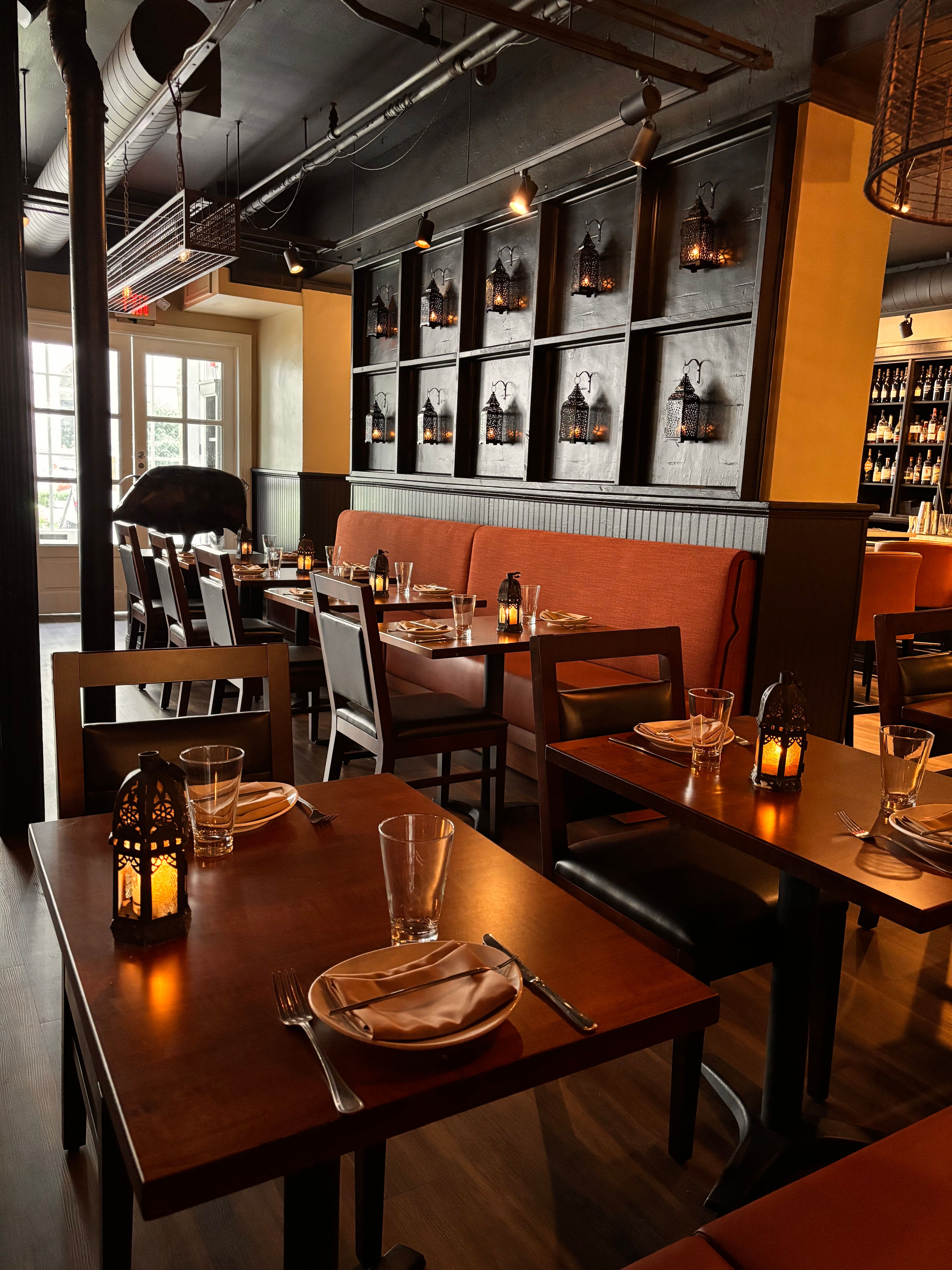 Amada PHL interior