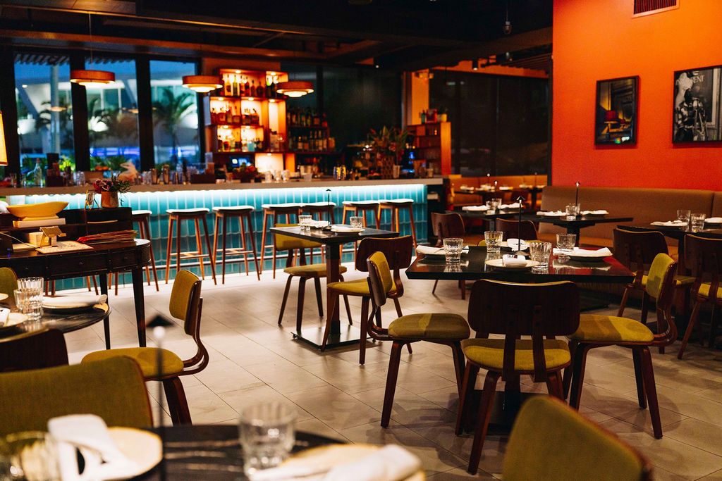 Tin Tin interior