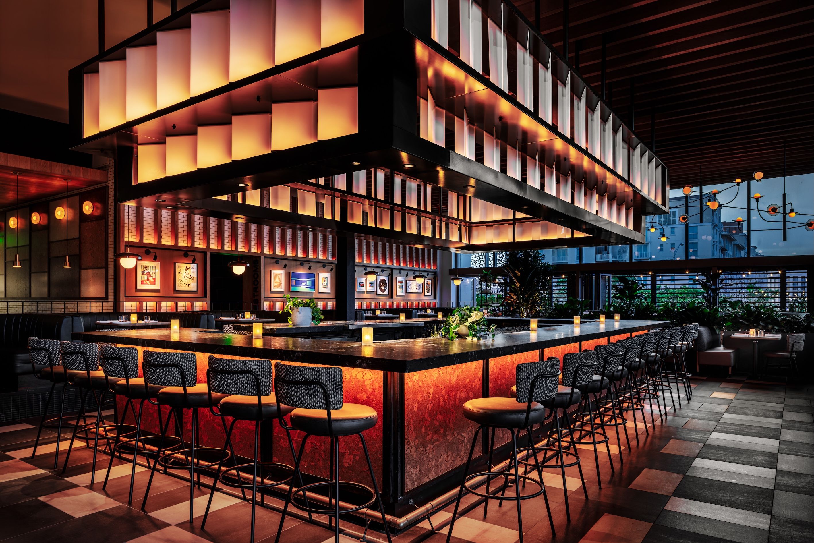Earls Kitchen + Bar Dadeland interior