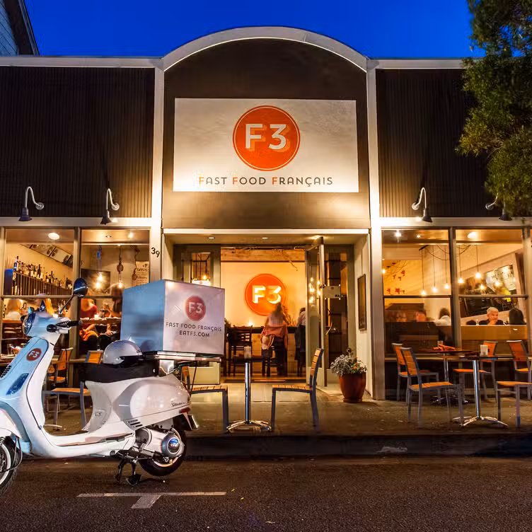 Exterior - Fast Food Francais - Permanently Closed, Sausalito, CA