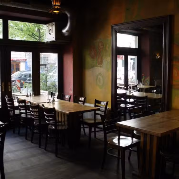 Interior - Cafe 100 Wasser, Berlin, BE
