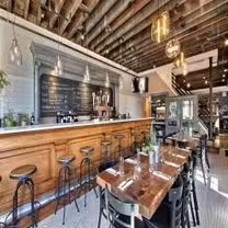 A photo of Verde restaurant