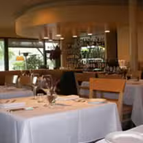 A photo of Nell's restaurant