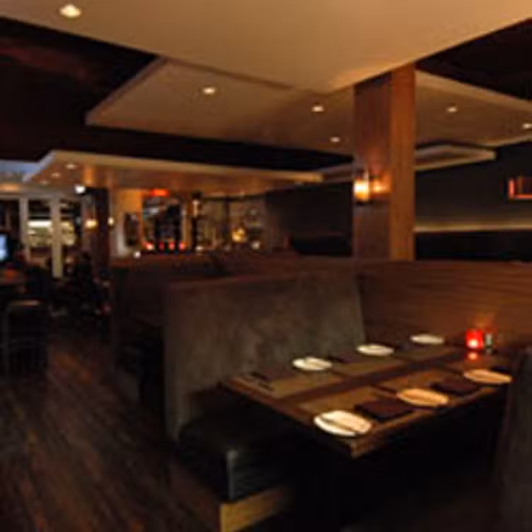 Interior - Onyx Steakhouse and Lounge - White Rock, White Rock, BC