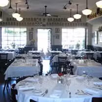 A photo of Tre Lune restaurant