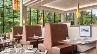 Una foto del restaurante Beau's On The River