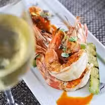 Una foto del restaurante ELA'S On the Water