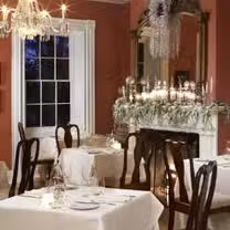 Una foto del restaurante HOBNOB Restaurant