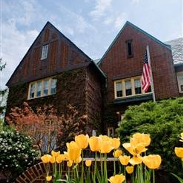 The English Inn - Updated 2026, American Restaurant in Eaton Rapids, MI