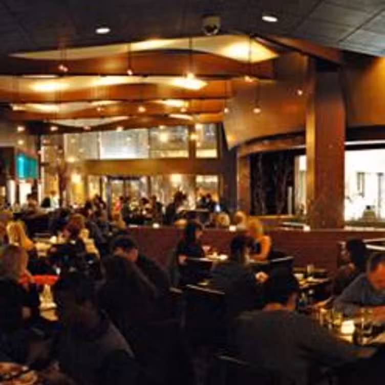 Niu Japanese Fusion Lounge, Chicago, IL