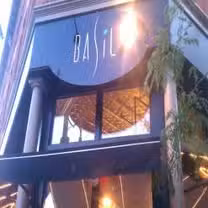 Una foto del restaurante Basil Asian Bistro
