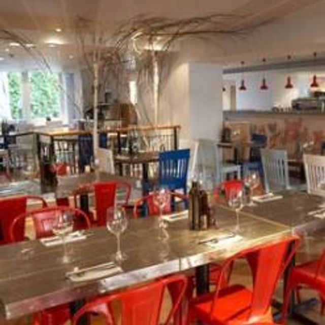 Zizzi - Banstead - Updated 2026, Italian Restaurant in Banstead, Surrey