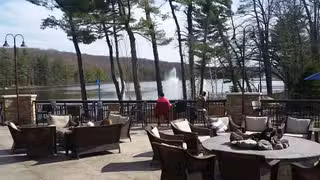 Una foto del restaurante McLoone's Boathouse