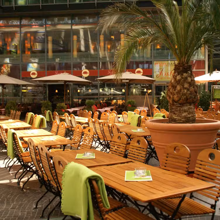 Interior - Josty Restaurant, Berlin, BE