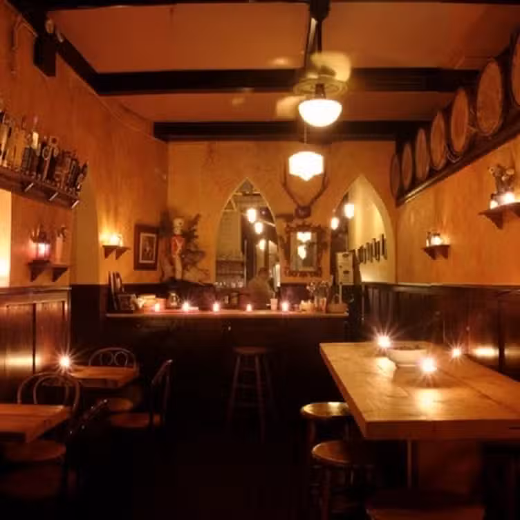 Interior - Jimmy's No. 43, New York, NY