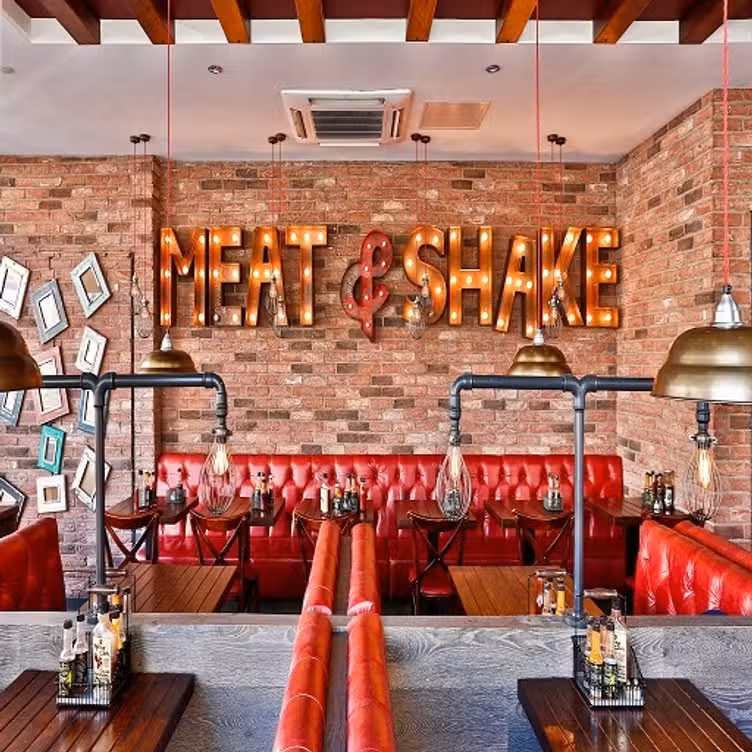 Interior - Meat and Shake - Tooting Bec, London, 