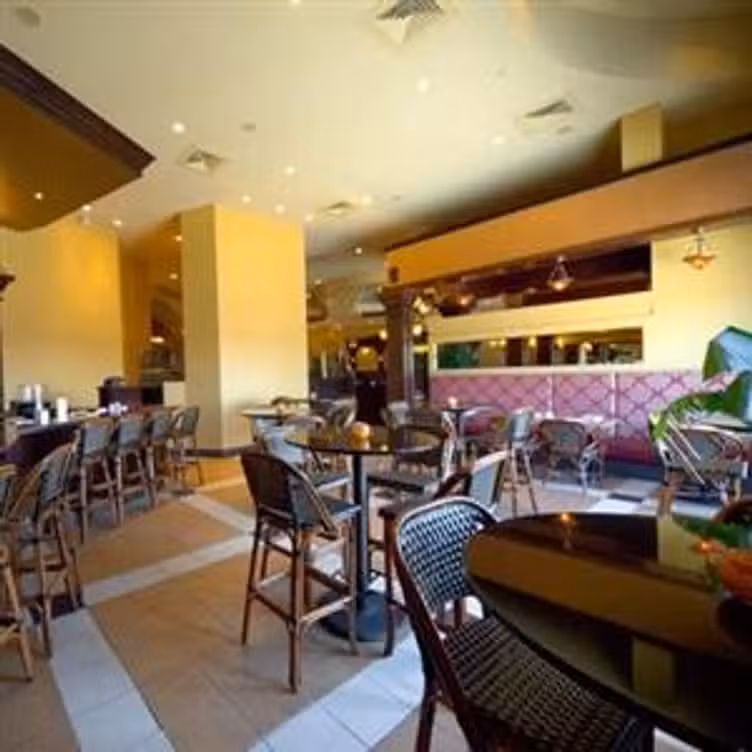 Elixor, Dollard-Des-Ormeaux, QC