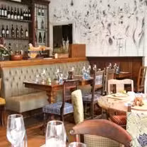 Una foto del restaurante The Farm House