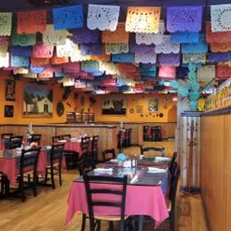 Picante, Chantilly, VA