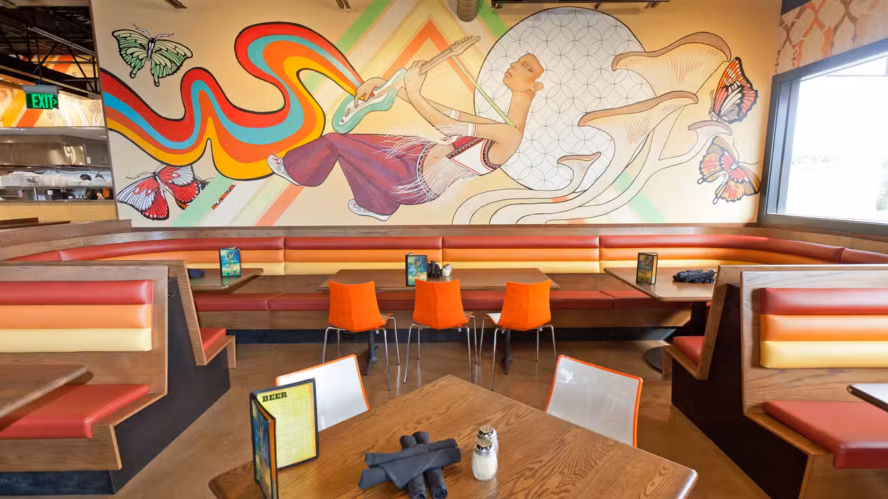 Interior - Mellow Mushroom - Lone Tree - Permanently Closed, Lone Tree, CO
