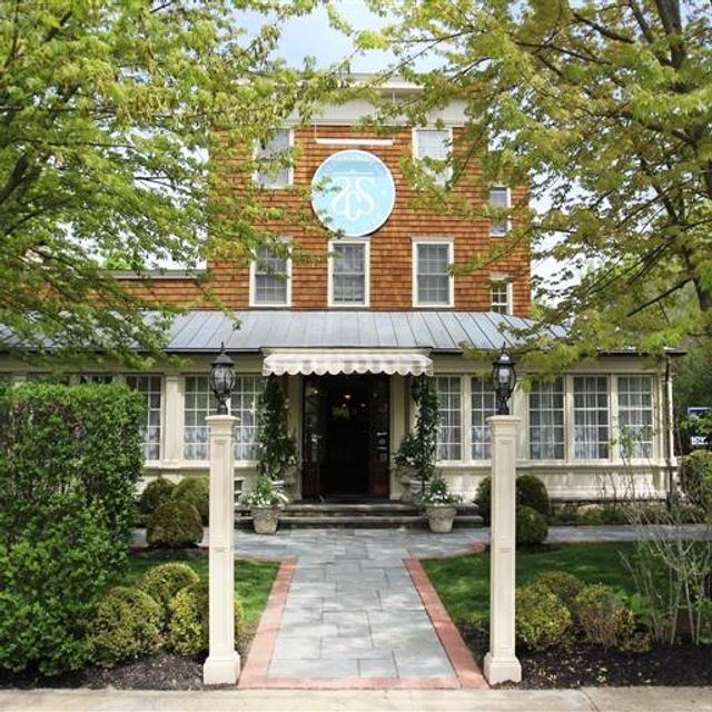 southampton social club dress code Want To Get Social With Beth Stern And Chelsea Handler? Head To New Summer  Hotspot Southampton Social Club!
