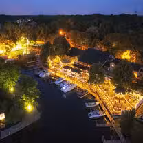 Una foto del restaurante Lord Fletcher's- Lake Minnetonka