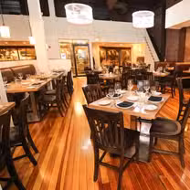 A photo of Clintons Bar and Grille restaurant