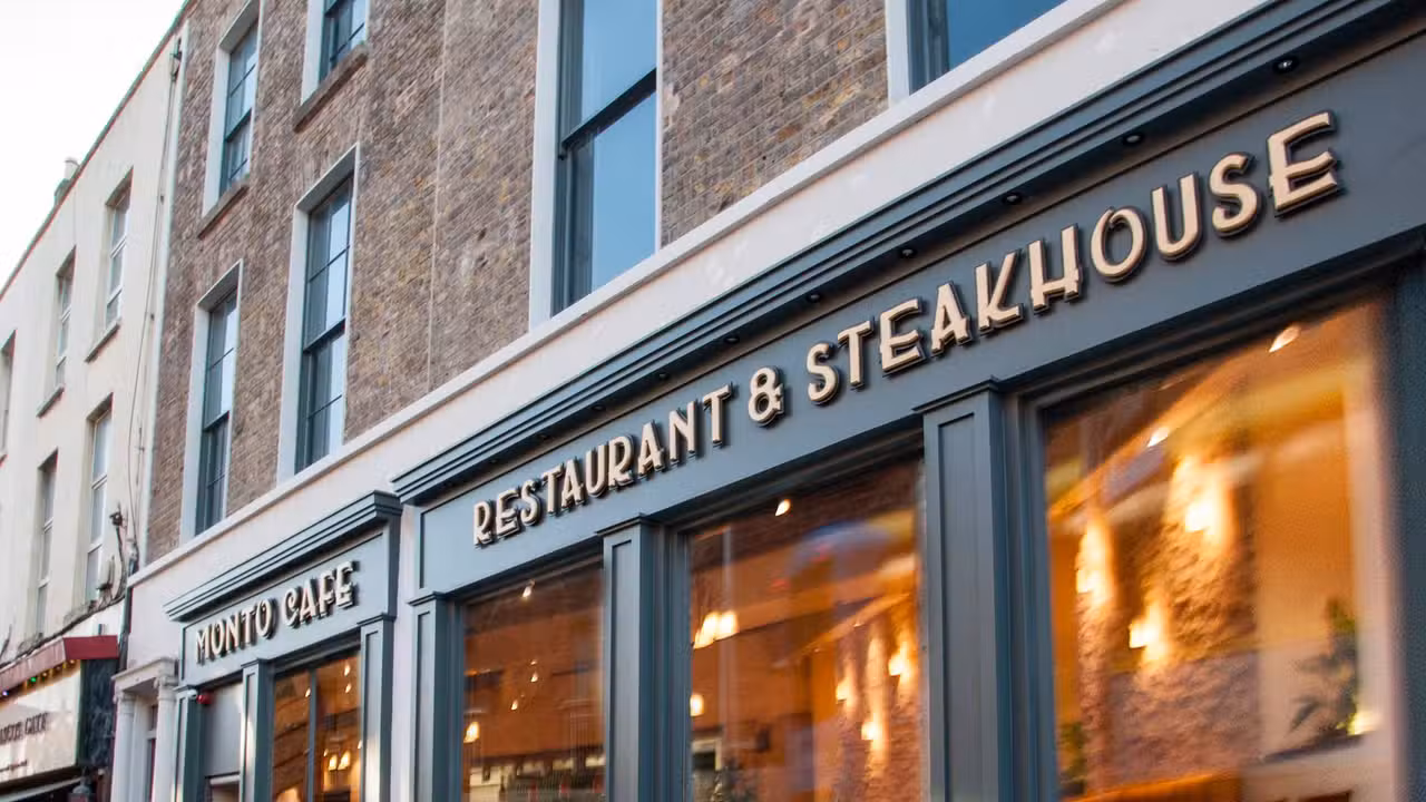 Buitenkant - Monto Cafe - Camden Street, Dublin, Co. Dublin