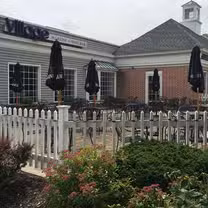 Foto von Village Martini & Wine Bar Restaurant