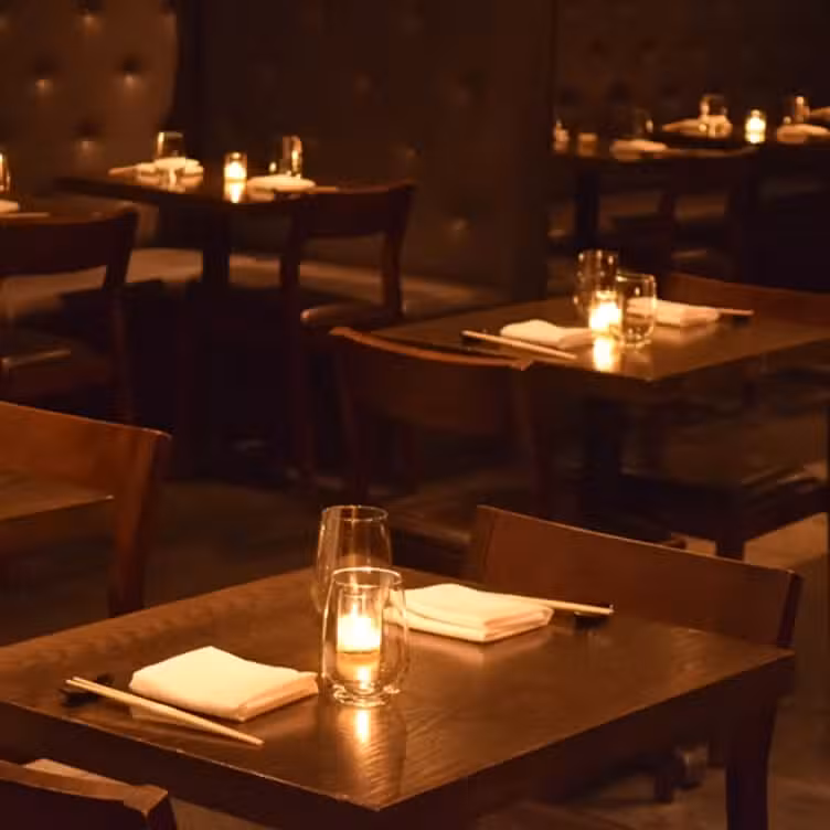 Binnenkant - Saikai Dining Bar (fka Shuka Dining Bar) - Permanently Closed, New York, NY