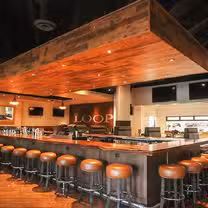 Una foto del restaurante The Loop Bar + Restaurant - West End